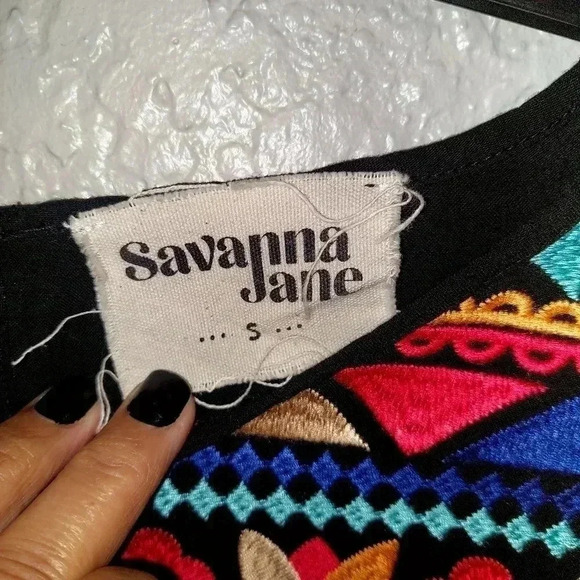 Savanna Jane Embroidered Boho Aztec Blouse Women’s Size Small - Picture 7 of 9